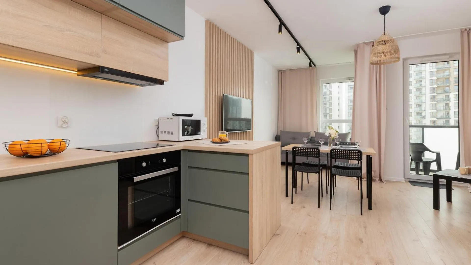 Modern Studio With Balcony Near Arena Gdansk By Noclegi Renters Poland